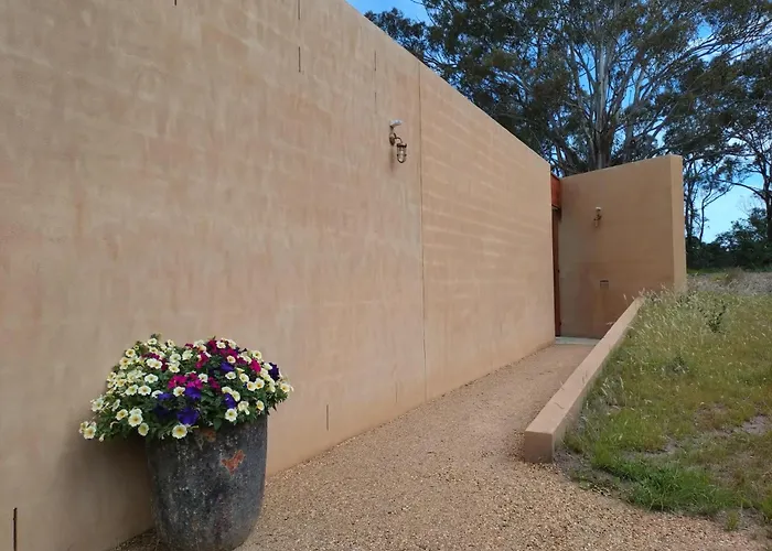 Teulu House - Luxury Retreat In Nungurner