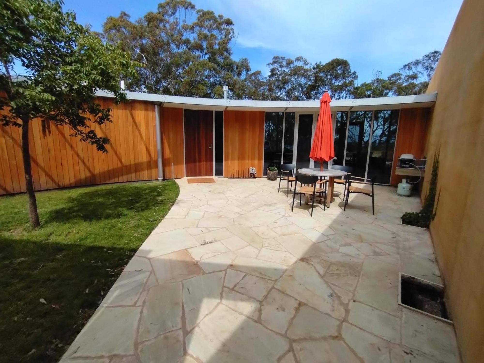 Teulu House - Luxury Retreat In Nungurner