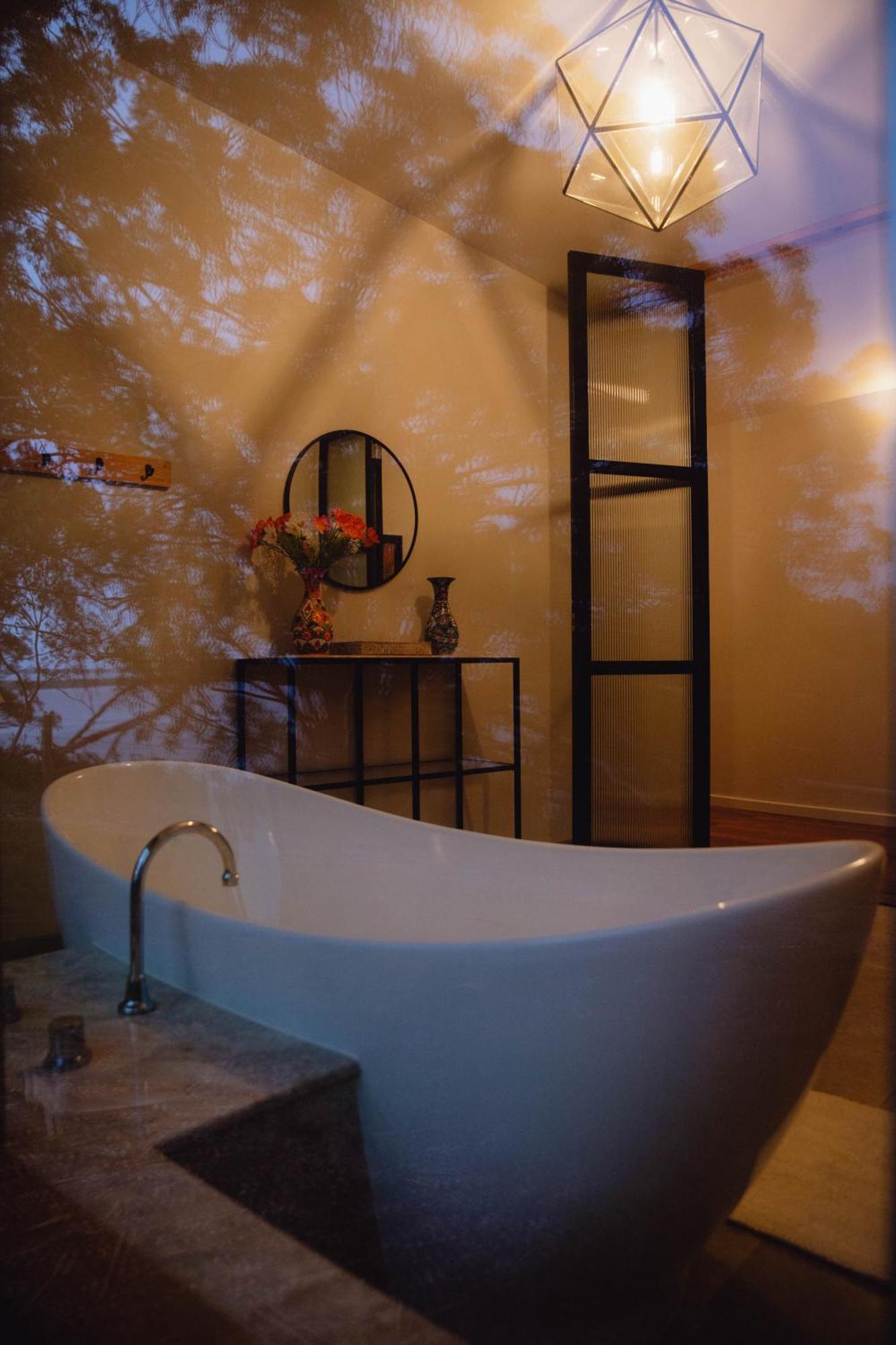 Teulu House - Luxury Retreat In Holiday home