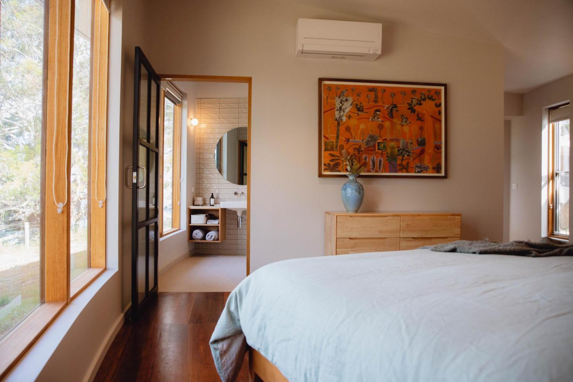 Teulu House - Luxury Retreat In